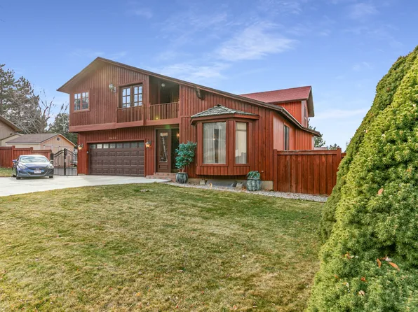 9650 S Buttonwood Dr, Sandy, UT 84092