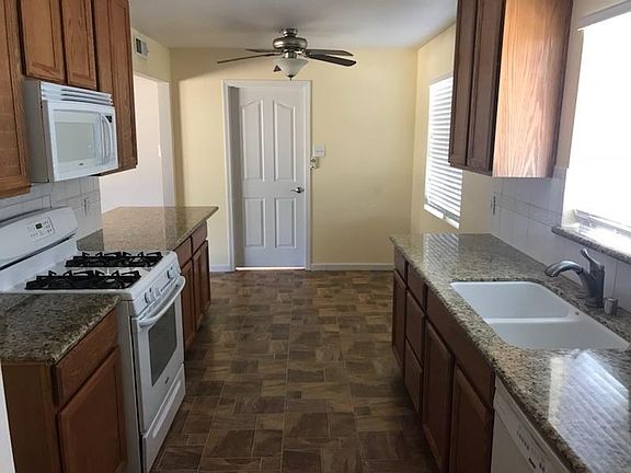 3rd image of 4708 C Pkwy