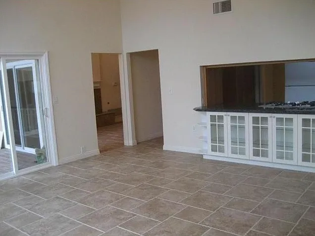 2383 Geranium St — Photo 7