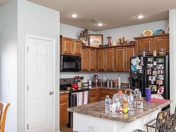 5th image of 4525 W Pecan St