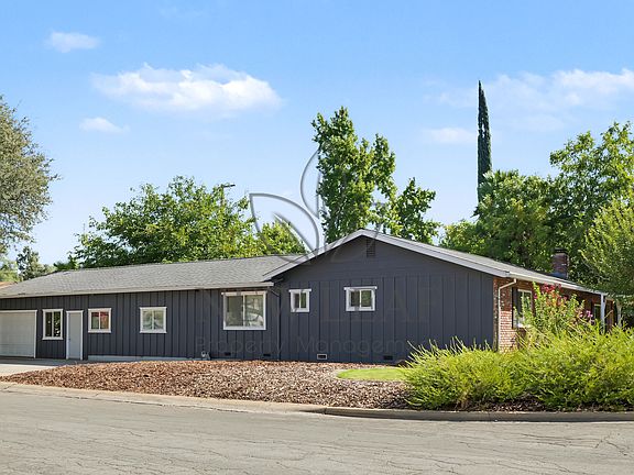 3rd image of 564 Estate St #1