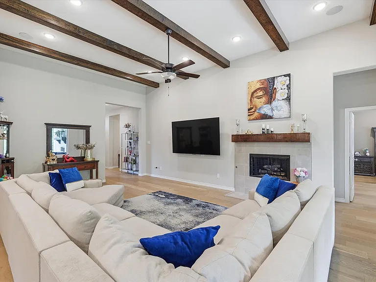 616 Lake Cove Dr — Photo 11