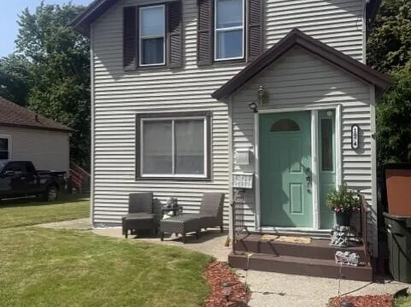 1074 W Grand Ave, Muskegon, MI 49441