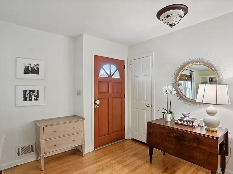 364 Westside Dr — Photo 13