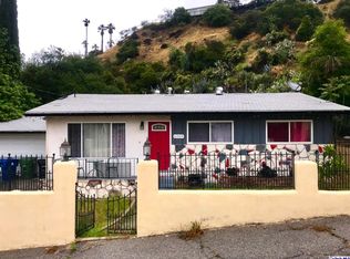6909 Bellclaire St, Tujunga, CA 91042