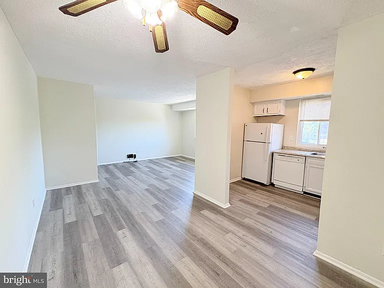 11905 Tarragon Rd #I — Photo 4