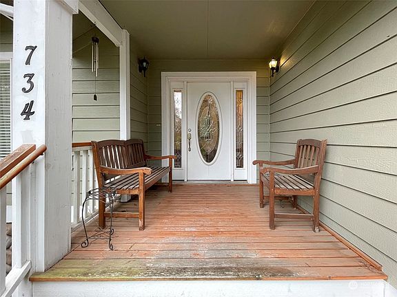 3rd image of 734 W 15th Street