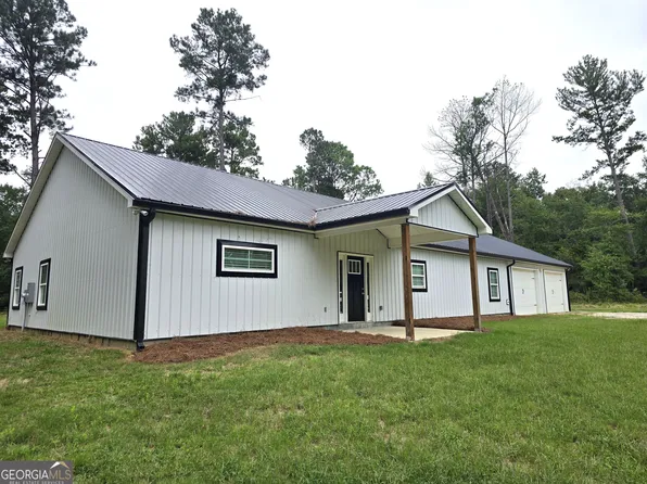169 E Sheppard St, Stapleton, GA 30823