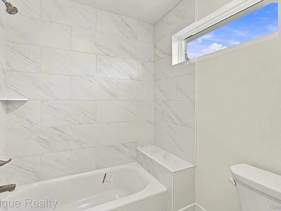 831 Goodale Ave, photo 28