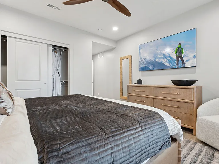 2141 N Coyote Bend Way — Photo 34