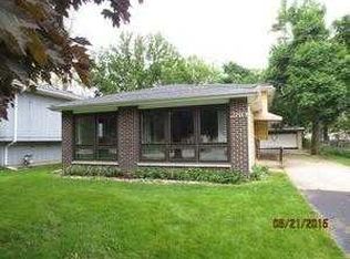 280 N Hemlock Ave, Wood Dale, IL 60191