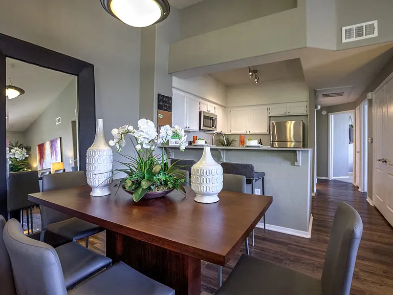Milan Apartment Townhomes — Photo 29