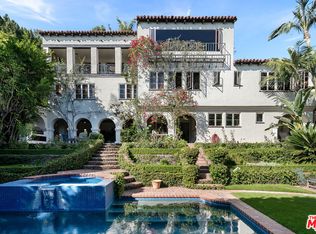 7464 Hillside Ave, Los Angeles, CA 90046