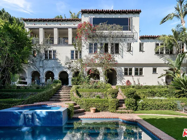 7464 Hillside Ave, Los Angeles, CA 90046