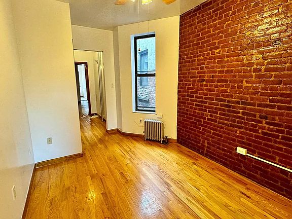 5th image of 324 E 89th St APT 5W