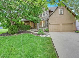 17519 W 157th Ter, Olathe, KS 66062