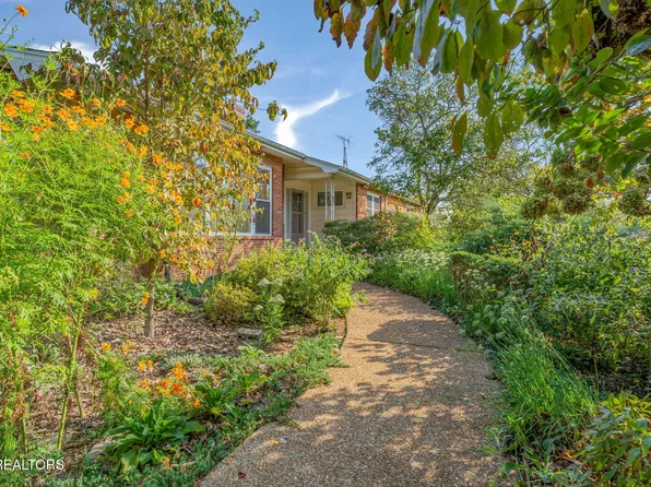 4400 Clinch View Ln, Knoxville, TN 37931