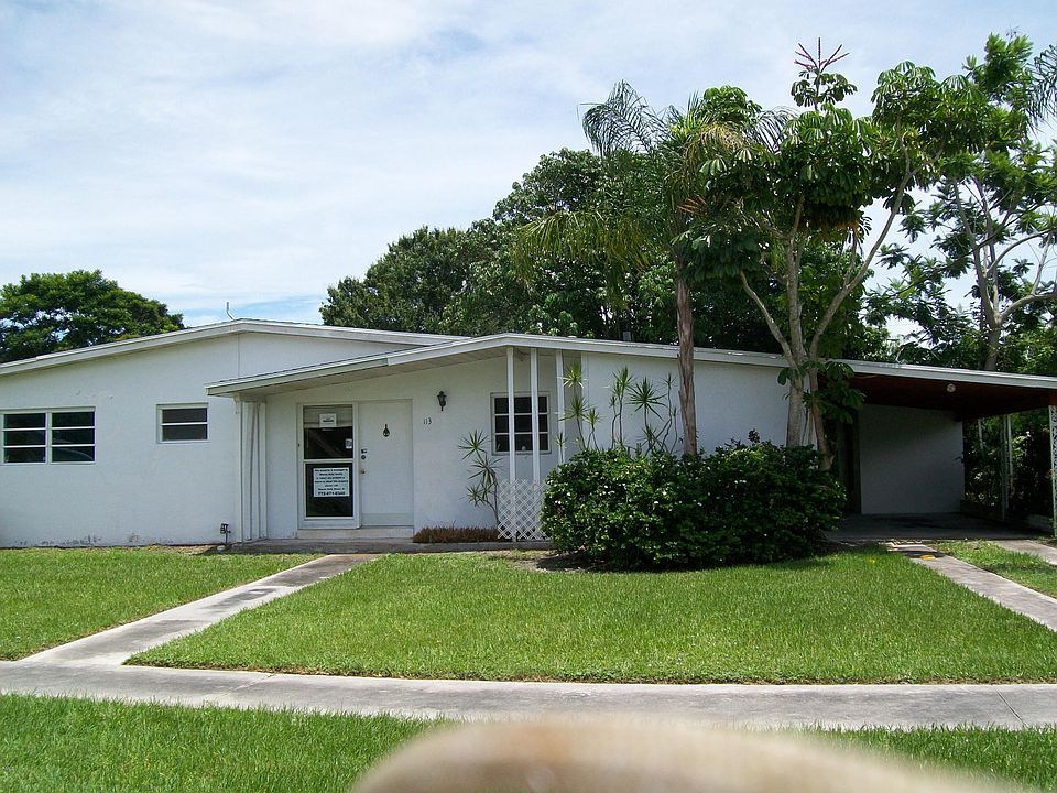 1st image of 113 NE Estia Ln