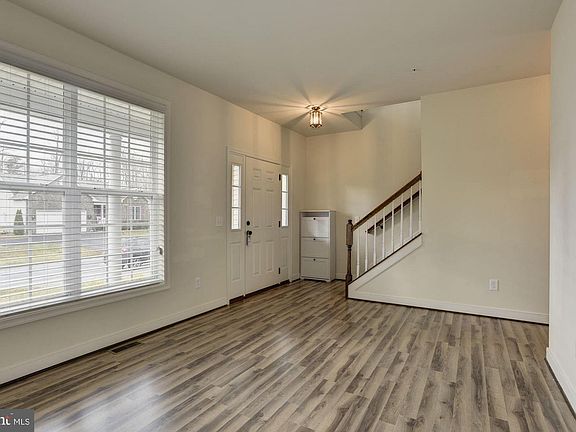 4th image of 670 Soaper Ave