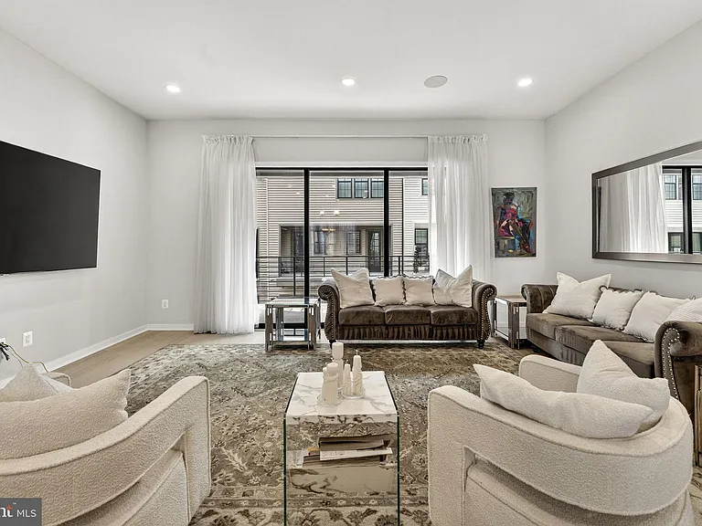 43433 Wilcox Ter — Photo 15