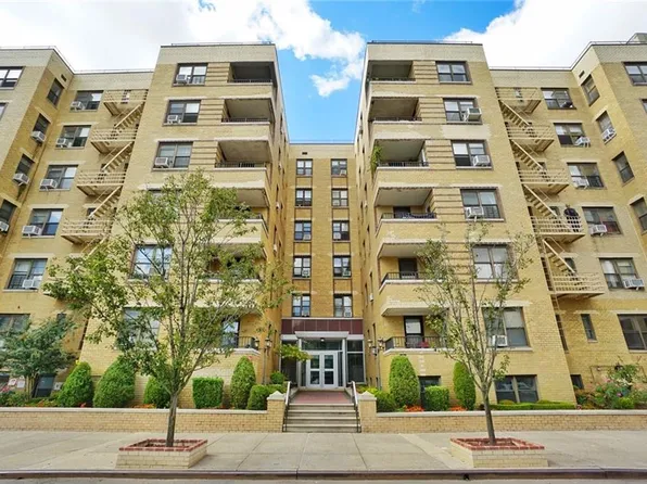 150 West End Avenue image 1 of 5