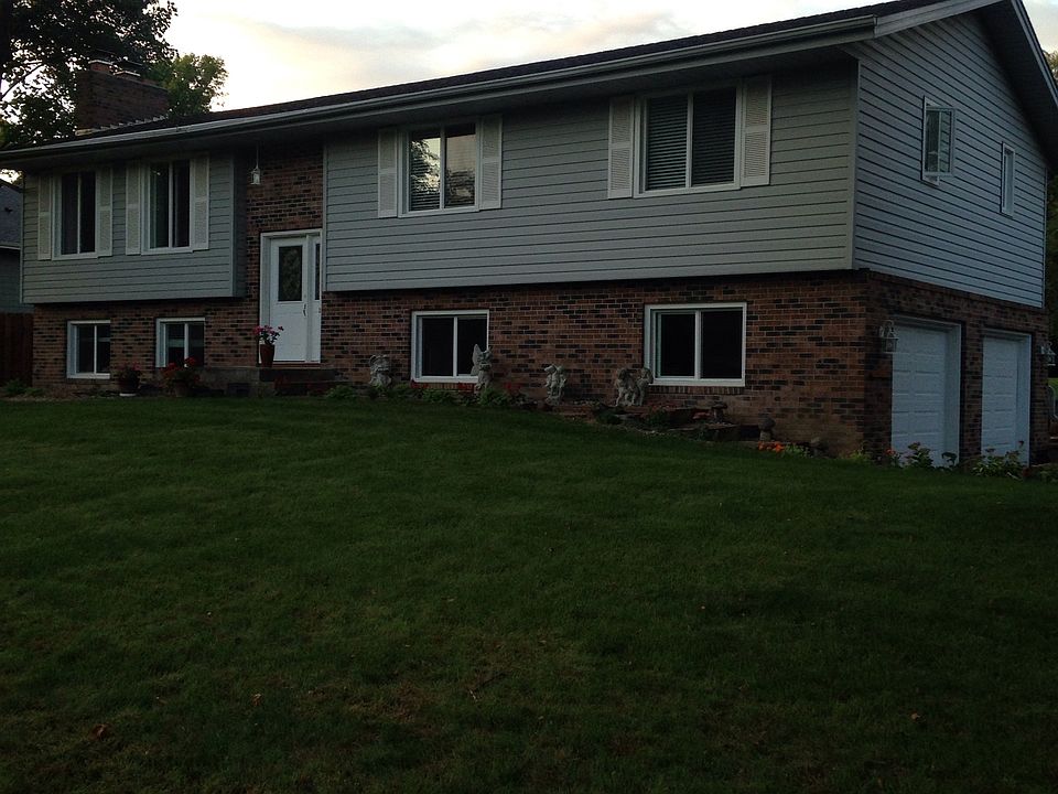 2nd image of 24400 Wood Dr