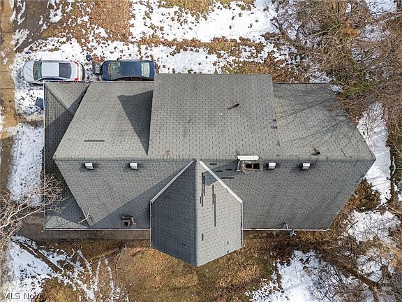 4th image of 9106 Yale Ave