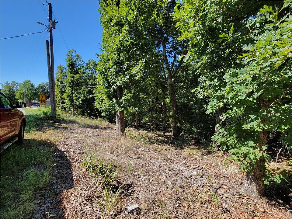 1st image of Faye Lane & Trafalgar Rd #12