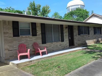 401 W Greenfield Dr, Wake Village, TX, 75501