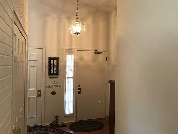 5th image of 62 White Oak Cir