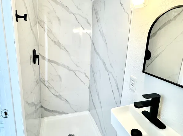 3201 40th Ave N #D, Saint Petersburg, FL 33714