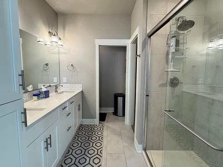 2740 Ordway Ave — Photo 36