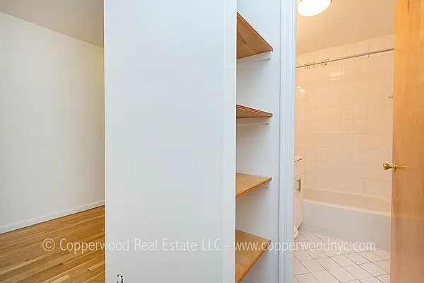 Rented by Copperwood Real Estate | media 11