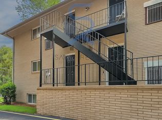 2 bed, 1.0 bath, 760 sqft, $975, Atlanta, GA 30337