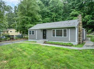 22 Romagna Rd, Niantic, CT 06357