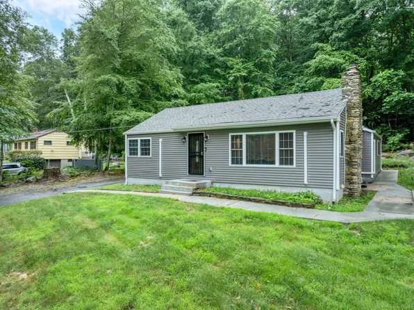 22 Romagna Road, East Lyme, CT 06357