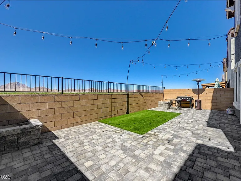 386 Larksong Ave — Photo 23