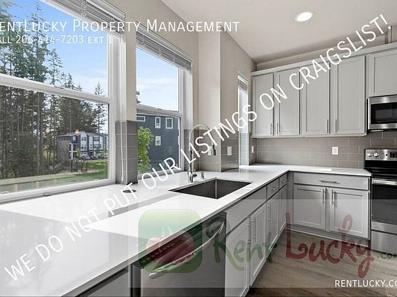5th image of 13717 Admiralty Way #F