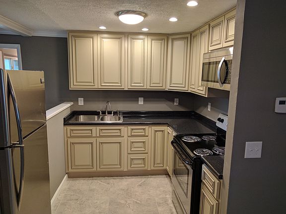 4th image of 5691 Bergan Dr