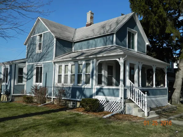 2474 4th St, Trenton, MI 48183