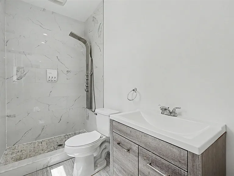 1018 7th Ave S — Photo 29