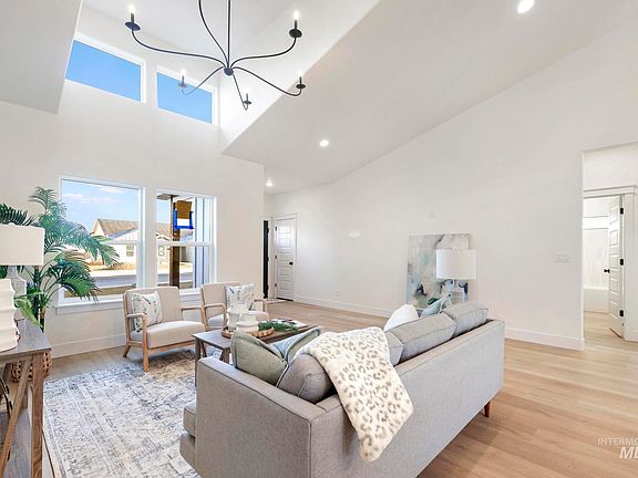 4th image of 889 Adamite Rd