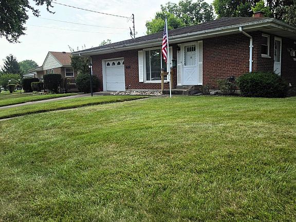 3rd image of 11374 Rose Ln