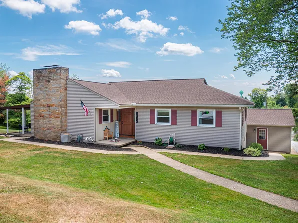 2174 Cambridge Rd, Coshocton, OH 43812