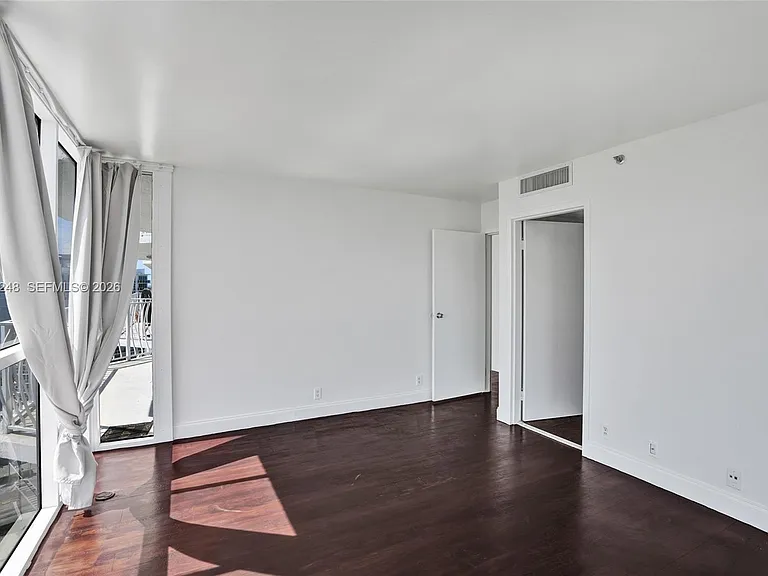 7601 E Treasure Dr #2205 — Photo 10