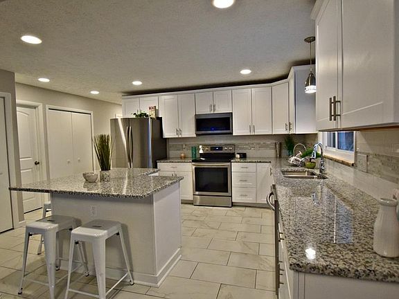 5th image of 6530 Tanglewood Ln