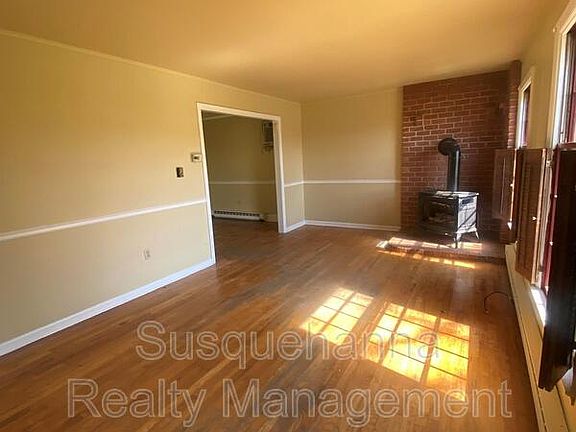 2nd image of 529 Stone Hill Rd