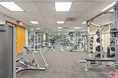 4th image of 12222 Wilshire Blvd APT 201