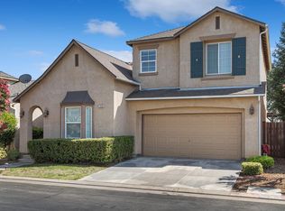 1668 Glen Dunbar Ln, Clovis, CA