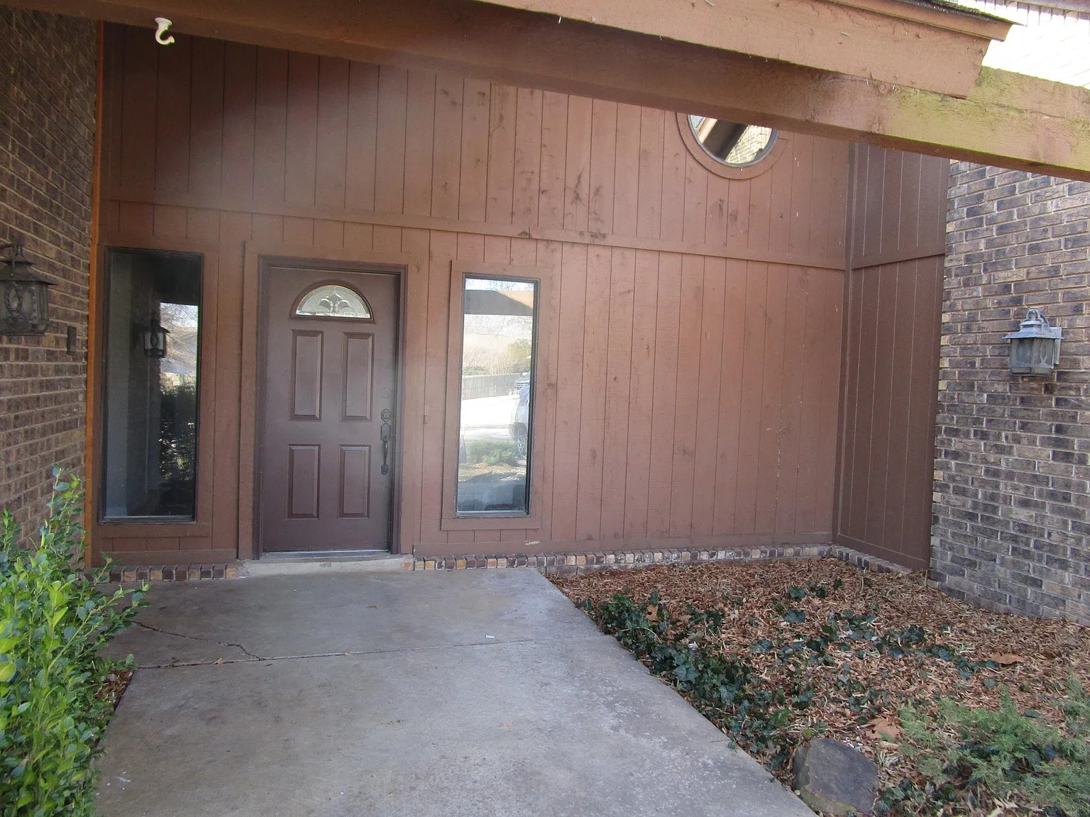 4 bed, 2187 sqft, $1,800 — Photo 3